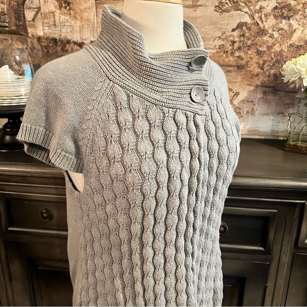 IZOD Short Sleeve Gray Cardigan size XL/XG